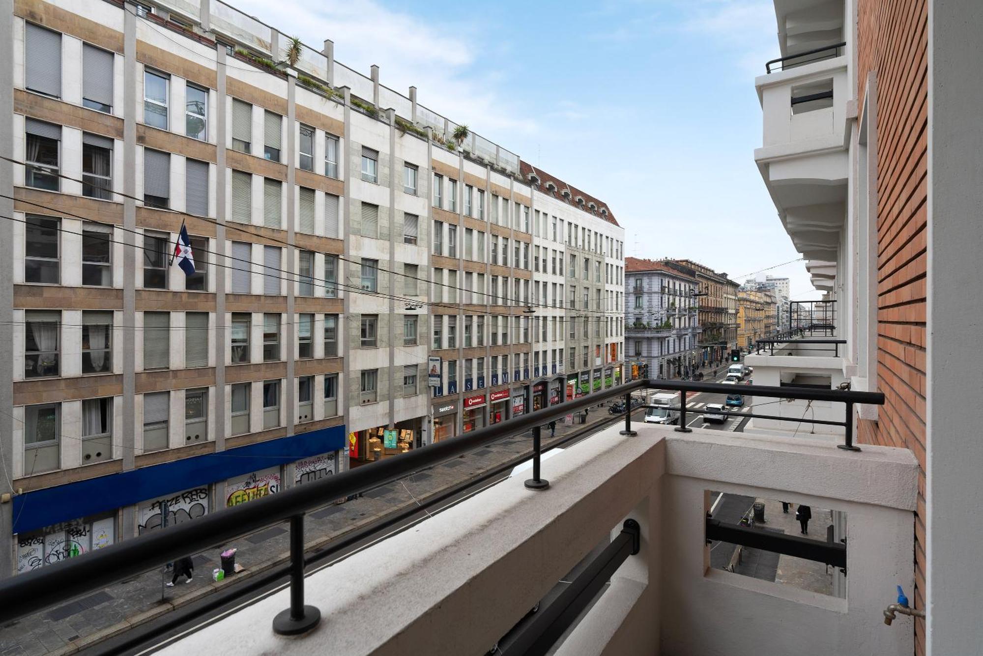Santa Tecla Living Corti Di Bayres Apartment มิลาน ภายนอก รูปภาพ